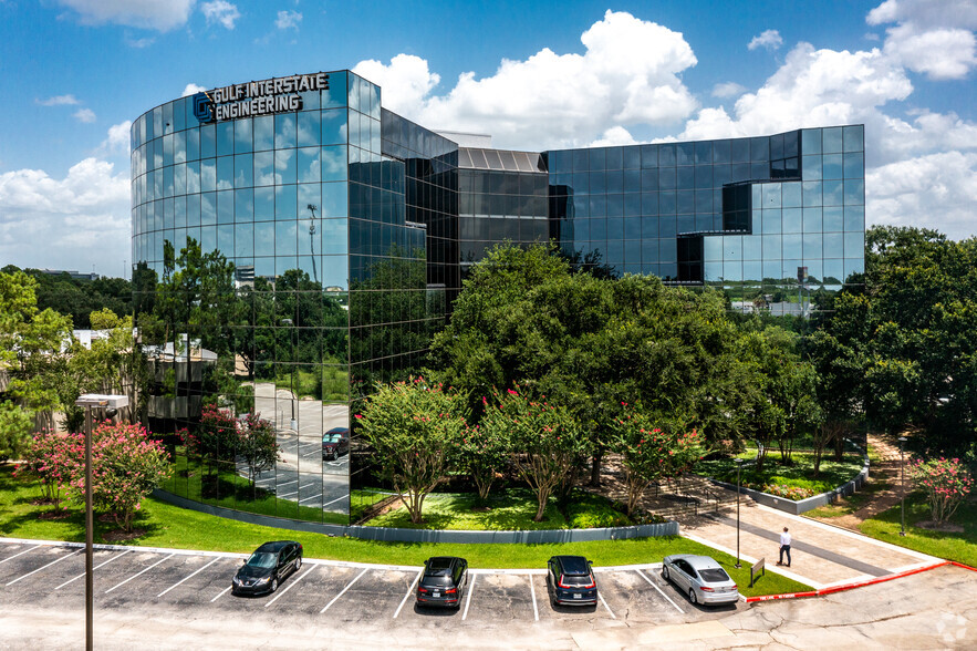 Primary Photo Of 16010 Barkers Point Ln, Houston Office For Lease