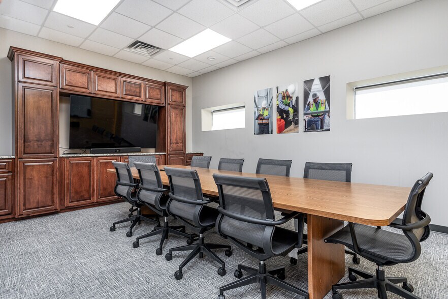 More Photos Of 3681 Prism Ln, Kieler Office For Sale