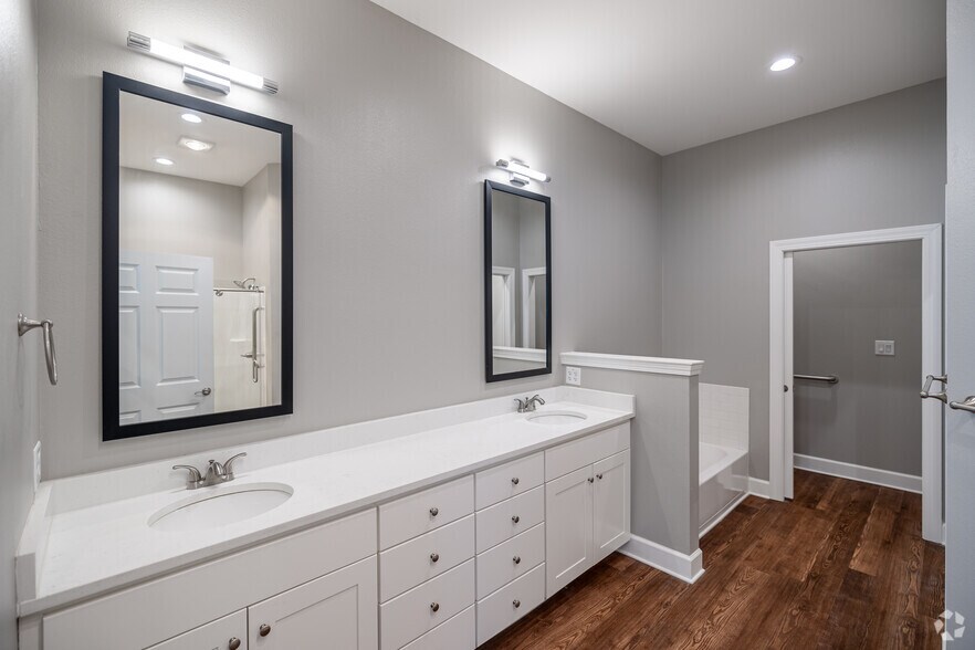 More Photos Of 4700 Randolph Rd, North Little Rock Apartments For Sale