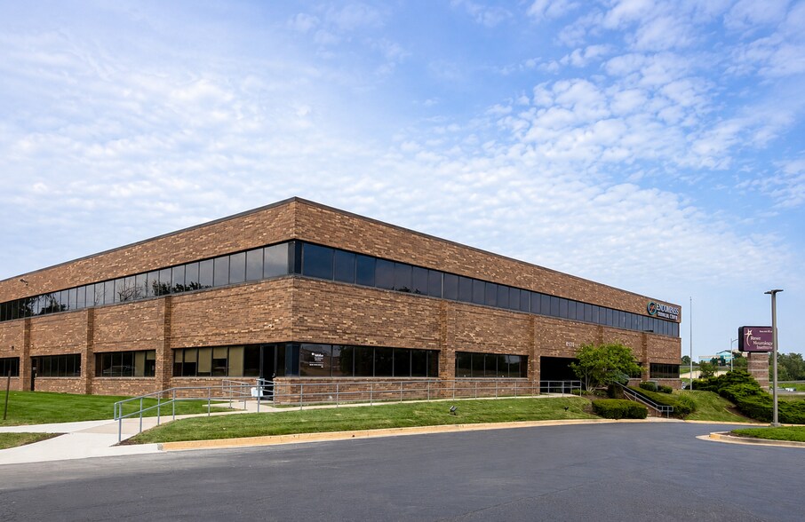 Primary Photo Of 8550 Marshall Dr, Lenexa Medical For Lease