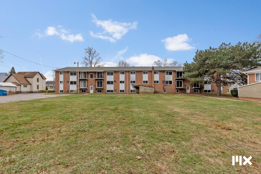 More Photos Of 100 Taylor St, Coldwater Apartments For Sale