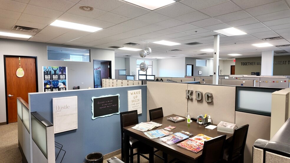 More Photos Of 5230 W Patrick Ln, Las Vegas Office For Sale