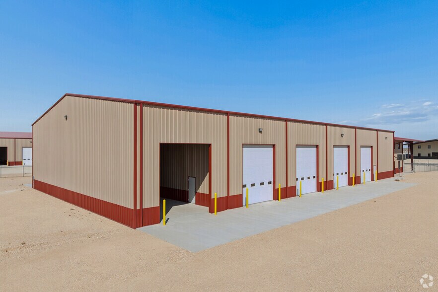More Photos Of 16511 W Basin St, Odessa Industrial For Lease
