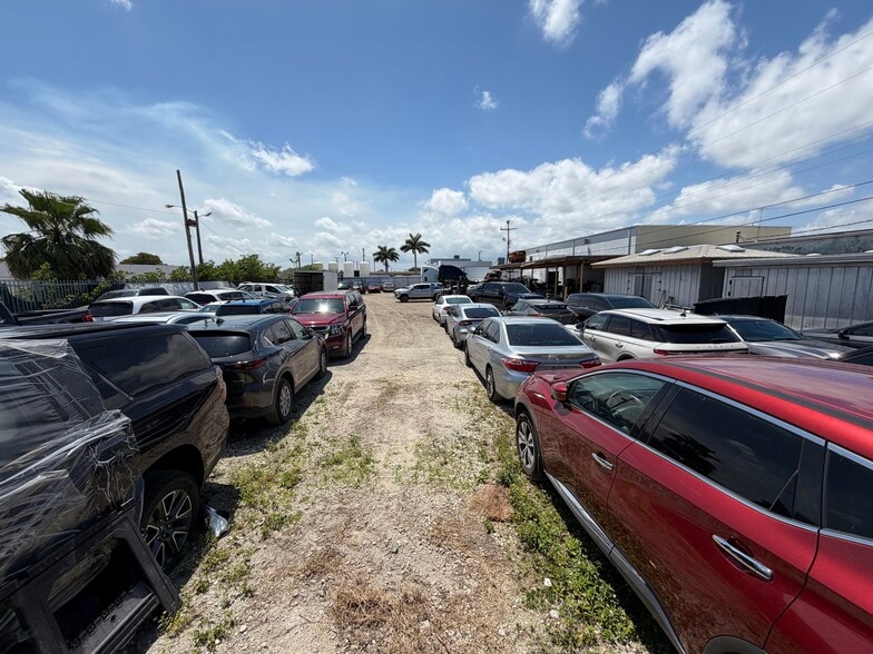 More Photos Of 10460 SW 187th Ter, Miami Warehouse For Sale