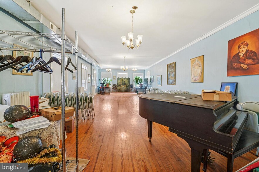 More Photos Of 523 N Charles St, Baltimore Office For Lease