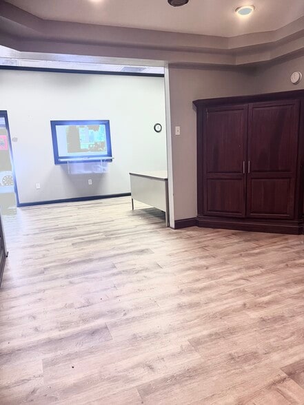 More Photos Of 3919 Washington Blvd, Saint Louis Office For Lease