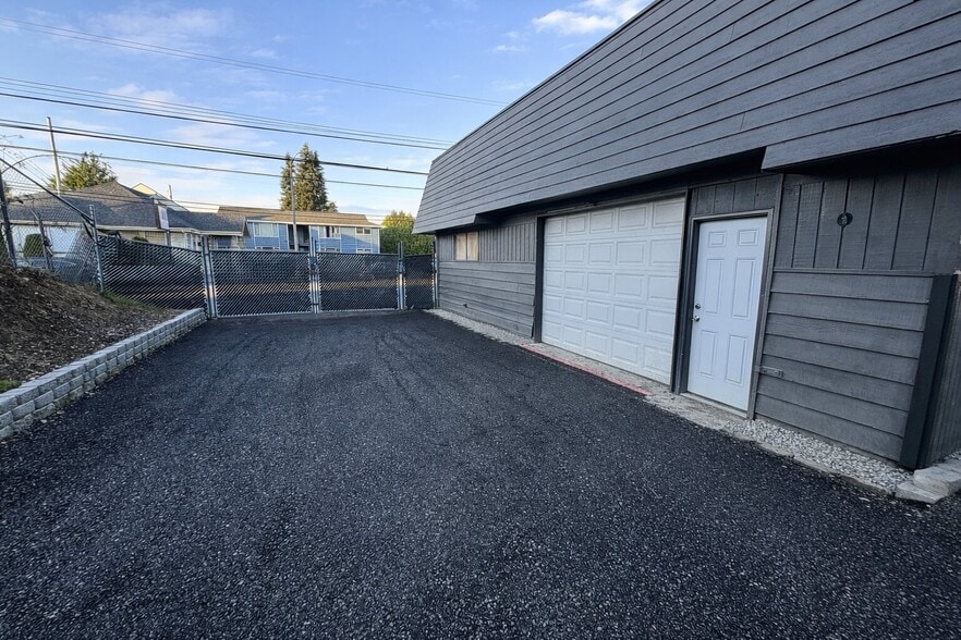 More Photos Of 2102 S 12th St, Tacoma Office Residential For Sale