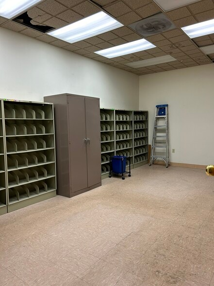 More Photos Of 320 N Courtland St, East Stroudsburg Freestanding For Lease