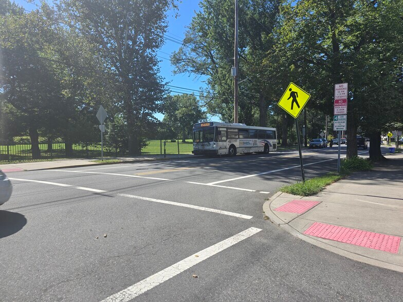 More Photos Of 224 Glenwood Ave, Bloomfield Warehouse For Lease