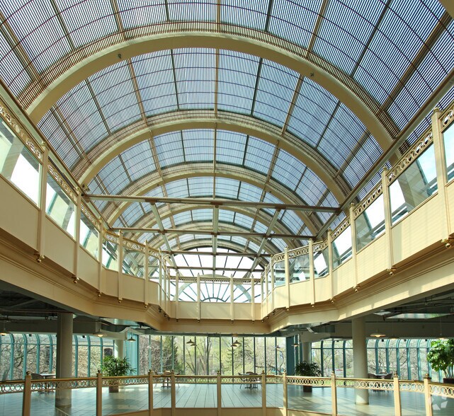 More Photos Of 1 Main St SE, Minneapolis Office For Lease