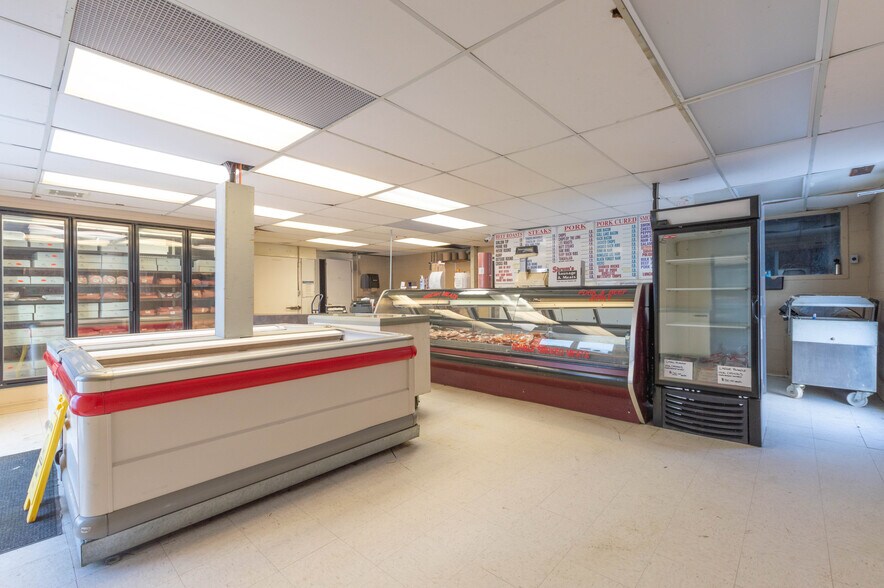 More Photos Of 4703 42 St, Stettler Specialty For Sale