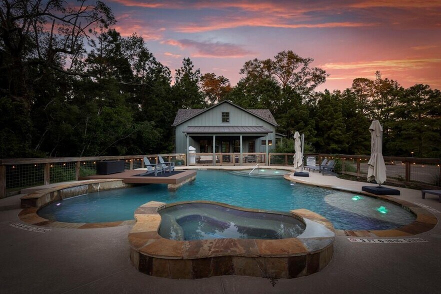 More Photos Of 3603 FM 1725 Rd, Willis Lodge Meeting Hall For Sale