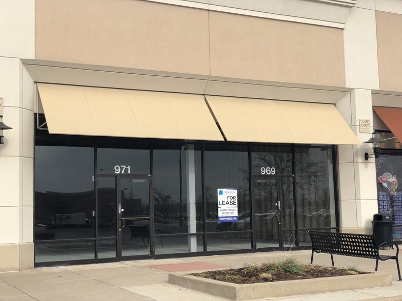 More Photos Of 731-871 Erica Ln, Yorkville Freestanding For Lease