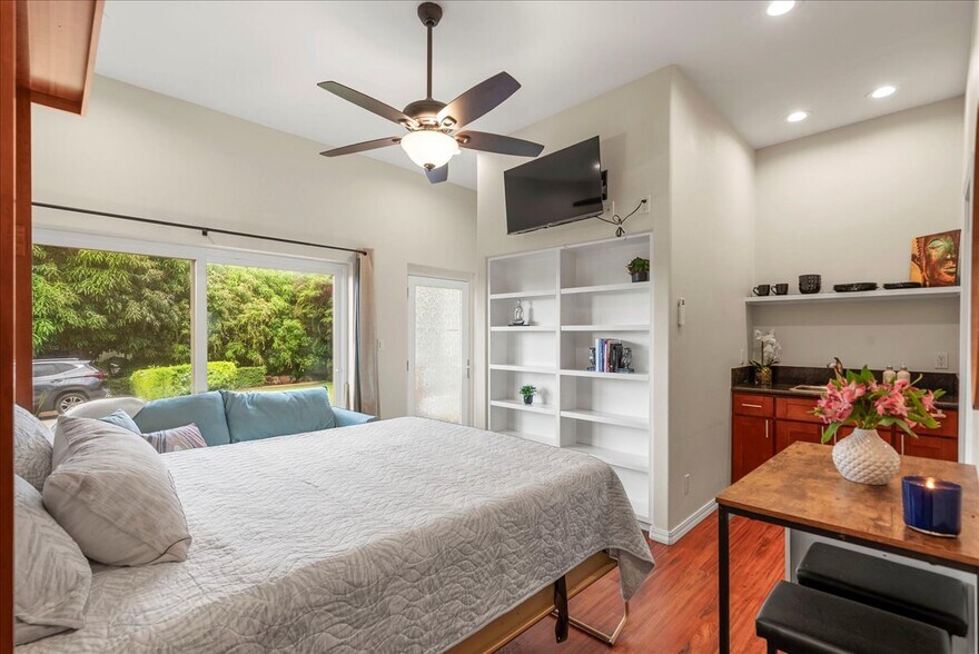 More Photos Of 265 Kenolio Rd, Kihei Apartments For Sale