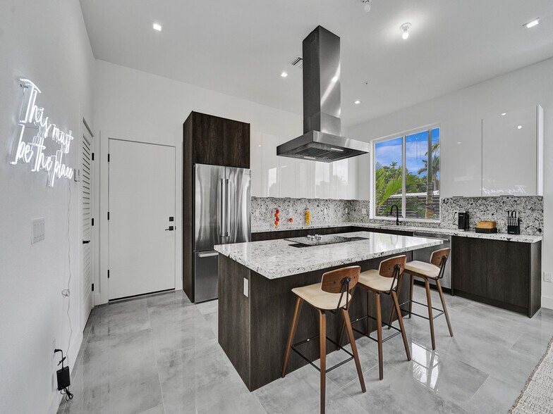 More Photos Of 1220-1226 NE 15th Ave, Fort Lauderdale Apartments For Sale