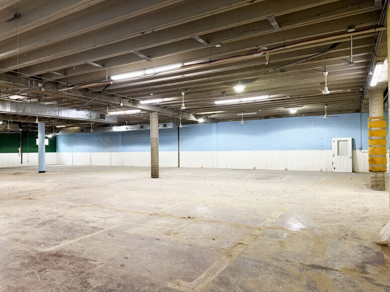More Photos Of 1618 Webster St, Houston General Retail For Lease