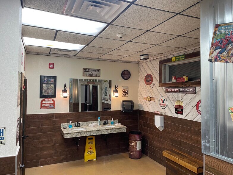 More Photos Of 52 Nestle Dr, Fulton Lodge Meeting Hall For Sale