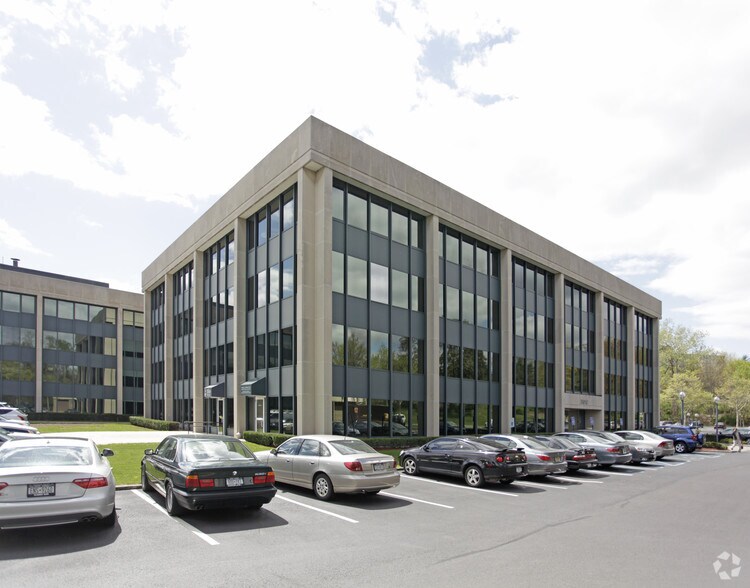 More Photos Of 3010 Westchester Ave, Purchase Office For Lease