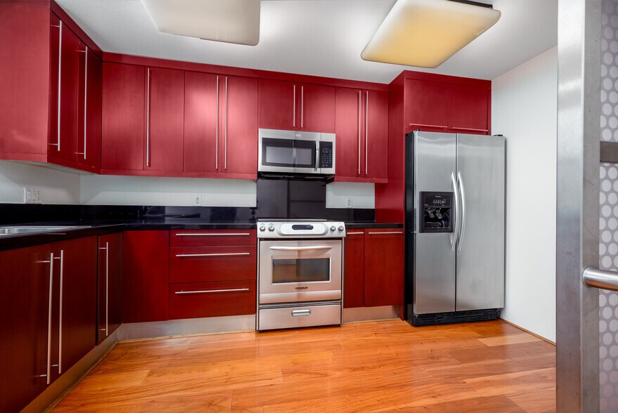 More Photos Of 1943-1949 India St, San Diego Apartments For Sale