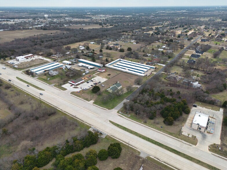 More Photos Of 2611 Ovilla Rd, Red Oak Storefront Retail Office For Sale