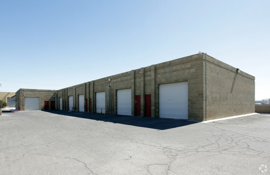 More Photos Of 101 W Brooks Ave, North Las Vegas Light Manufacturing For Sale