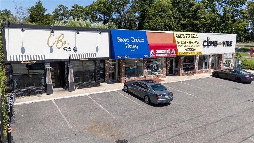 More Photos Of 3037-3049 Merrick Rd, Wantagh Restaurant For Lease