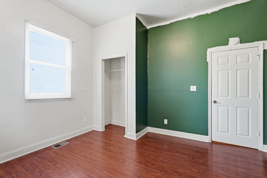 More Photos Of 309 W 41st St, Savannah Multifamily For Sale