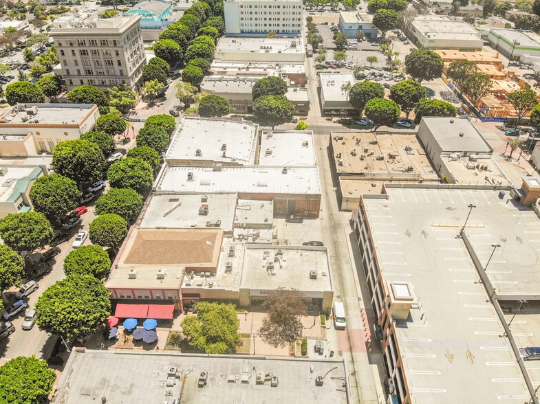 More Photos Of 6729 Greenleaf Ave, Whittier Restaurant For Sale