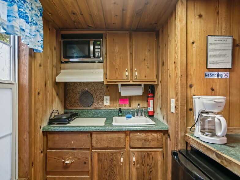 More Photos Of 15260 NE 152nd Pl, Fort Mc Coy Trailer Camper Park For Sale