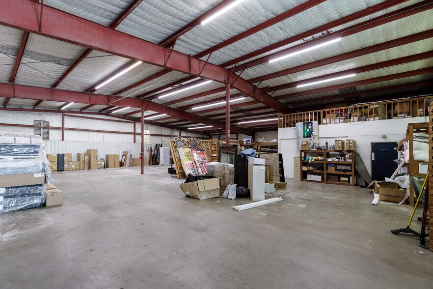 More Photos Of 3701 Apollo Rd, Corpus Christi Warehouse For Sale
