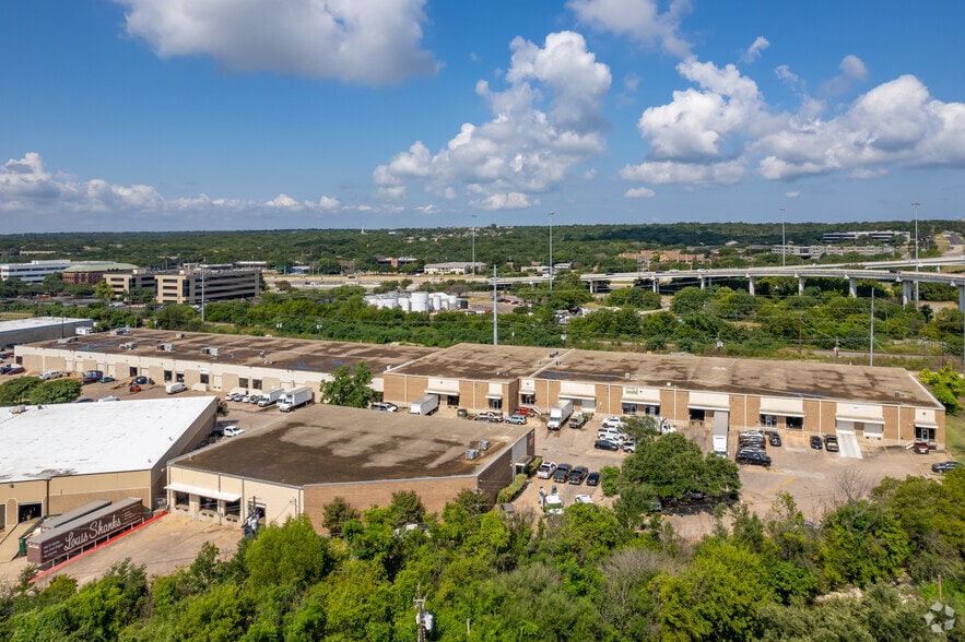 More Photos Of 9220-9232 Research Blvd, Austin Distribution For Lease