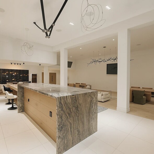 More Photos Of 918 J St, Sacramento Office Residential For Sale