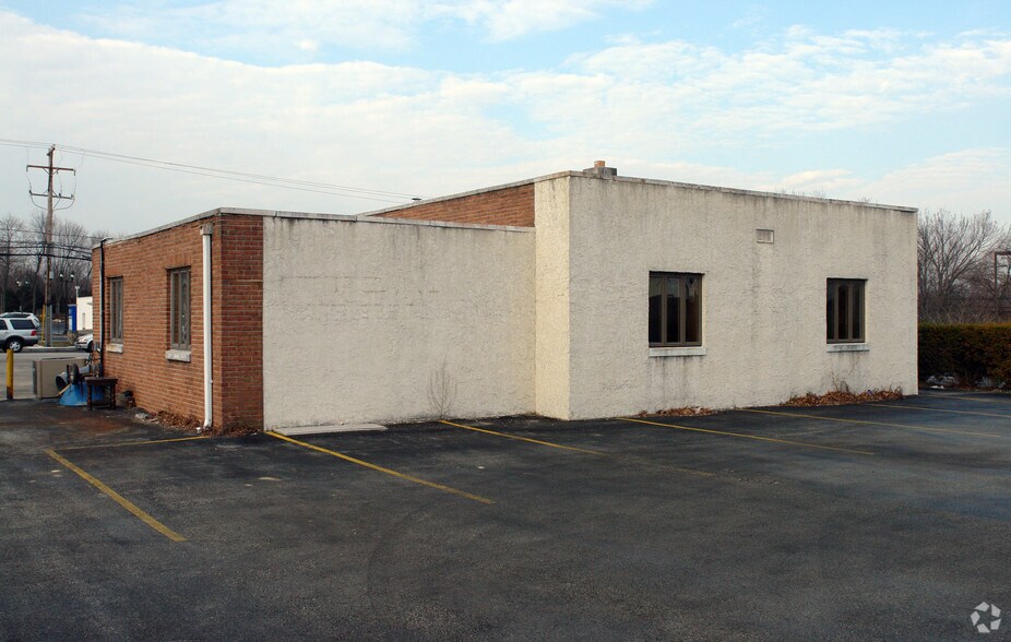 More Photos Of 11 W Skippack Pike, Ambler Office For Lease