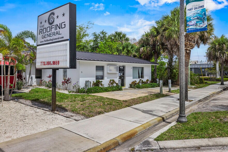 More Photos Of 4625 SE Dixie Hwy, Stuart Office For Sale