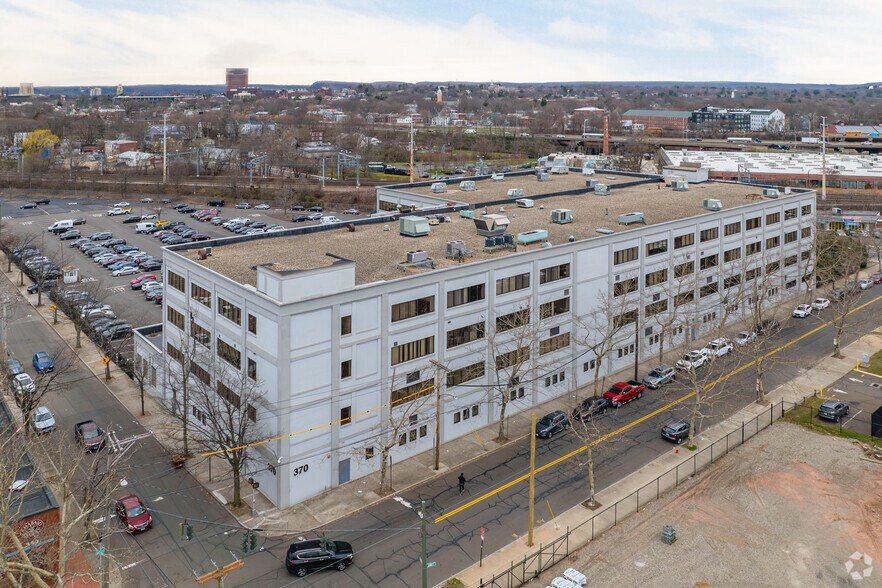 More Photos Of 370 James St, New Haven Office For Lease