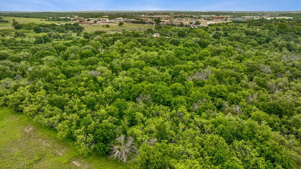 More Photos Of 3050 W Washington St, Stephenville Land For Sale
