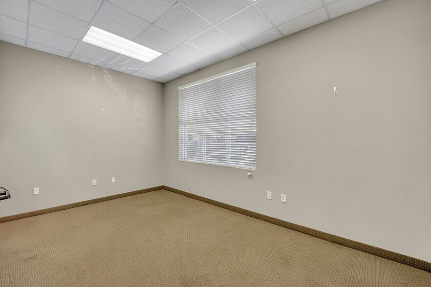 More Photos Of 1804 Owen Ct, Mansfield Light Distribution For Sale