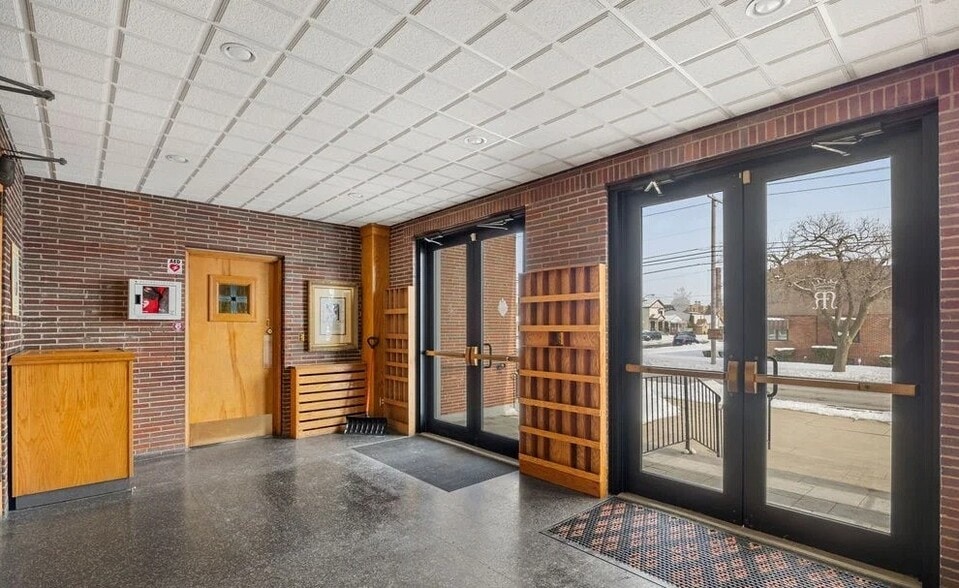 More Photos Of 2499 Independence Ave, Niagara Falls Religious Facility For Sale