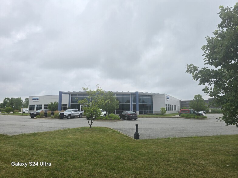 More Photos Of 9980 Georgia St, Crown Point Office For Lease