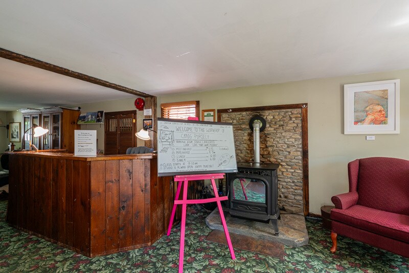 More Photos Of 132 Landgrove Rd, Landgrove Hotel For Sale