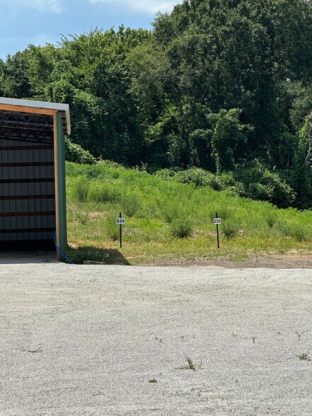 More Photos Of 825 Airport Dr, Alexander City Land For Lease