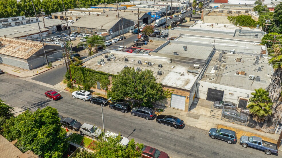 More Photos Of 14701 Calvert St, Van Nuys Warehouse For Sale