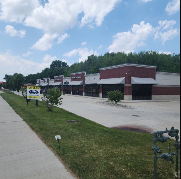 More Photos Of 23357 Hall Rd, Macomb General Retail For Sale