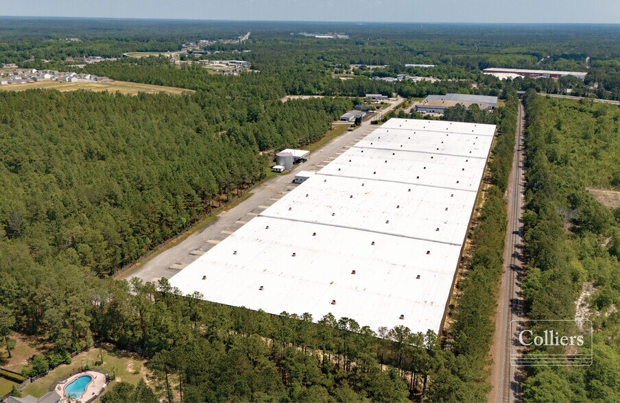 More Photos Of 235 Standard Warehouse Rd, Lugoff Distribution For Lease