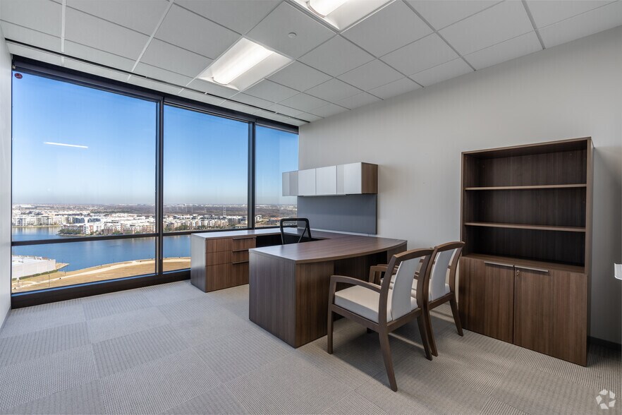 More Photos Of 545 E John Carpenter Fwy, Irving Office For Lease