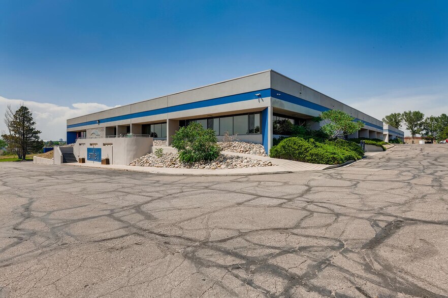 More Photos Of 7070 S Tucson Way, Englewood Flex For Lease
