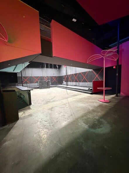 More Photos Of 1201 St Emanuel St, Houston Freestanding For Lease