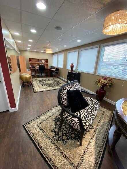 More Photos Of 270 Regency Ridge Dr, Dayton Office For Lease