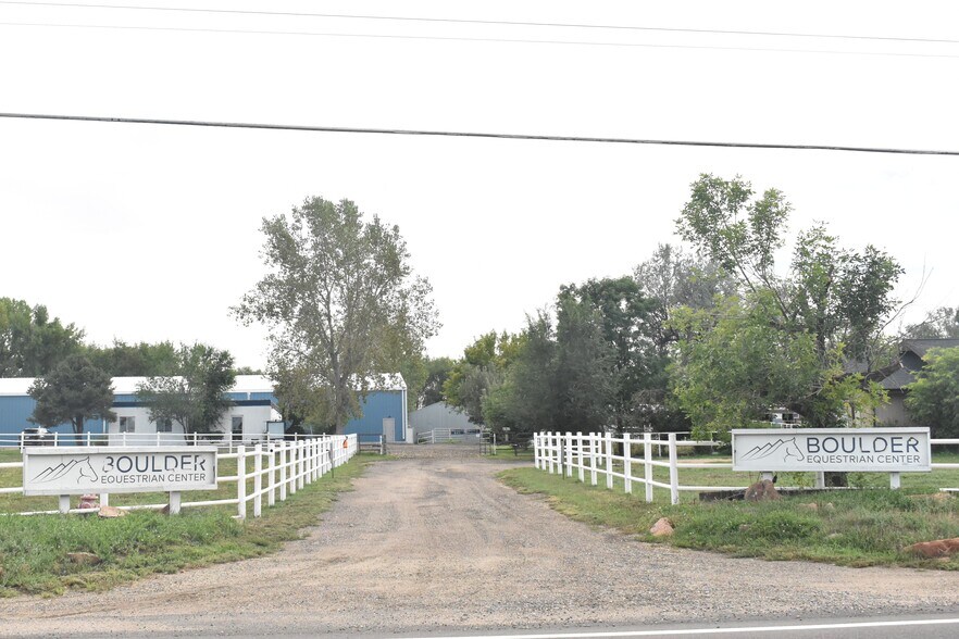More Photos Of 8778 Arapahoe Rd, Boulder Horse Stables For Sale