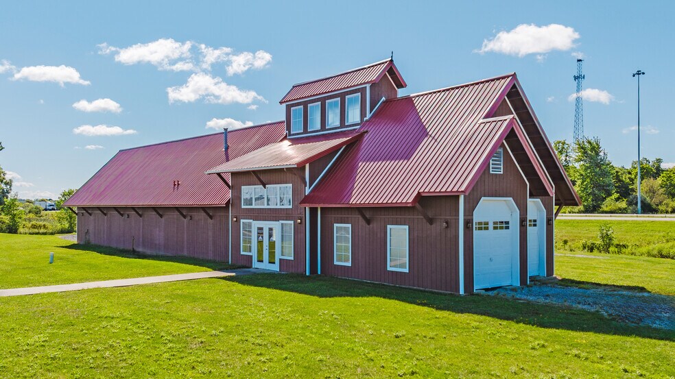 More Photos Of 9911 Avon Lake Rd, Burbank Unknown For Lease